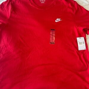Nike Men's Bold Red Short Sleeve Tee